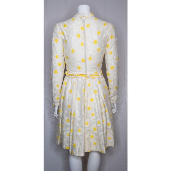 VINTAGE '60s Sunshine Daisies Lace Mockneck Long Sleeve Mini Dress SMALL - Picture 9 of 10